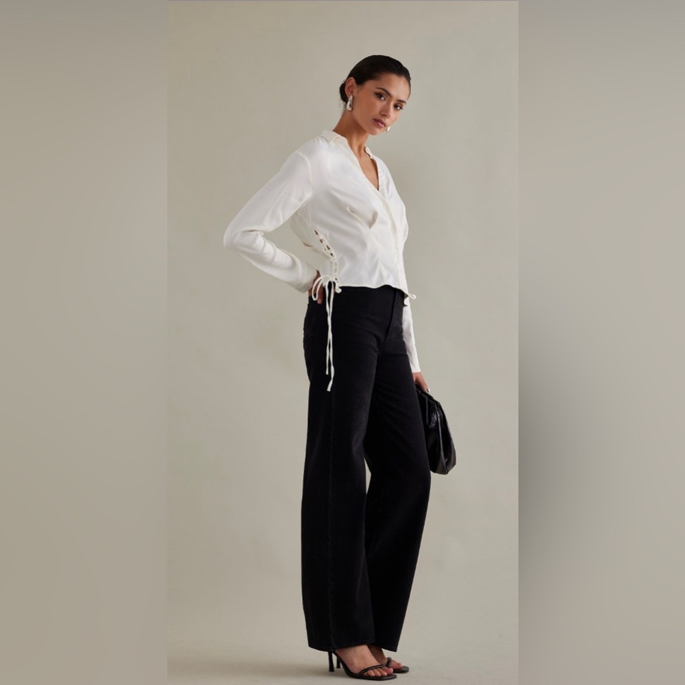 By Anthropologie Long-Sleeve Silky
Corset Blouse in White NEW - Picture 2 of 14